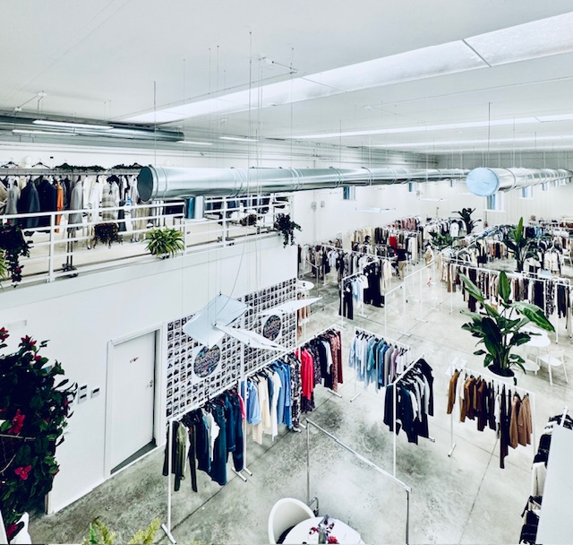 foto showroom dall'alto